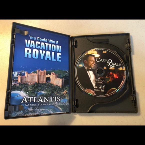 James Bond in Casino Royale (DVD, 2007, 2-Disc Set, Widescreen Edition PG-13) - Picture 3 of 10